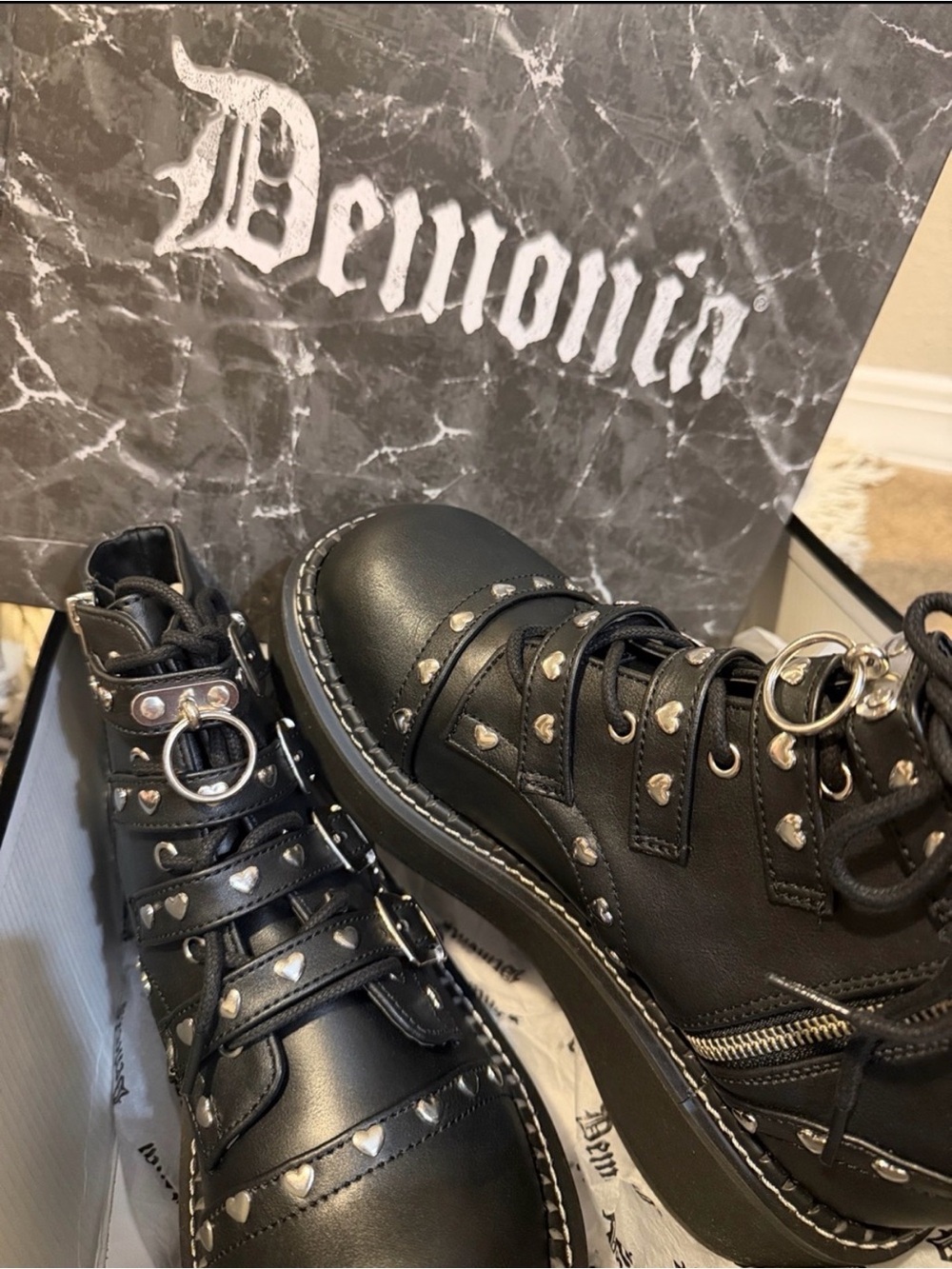 Demonia Emily 315 Black, Heart-Stud Boots - Picture 3 of 4